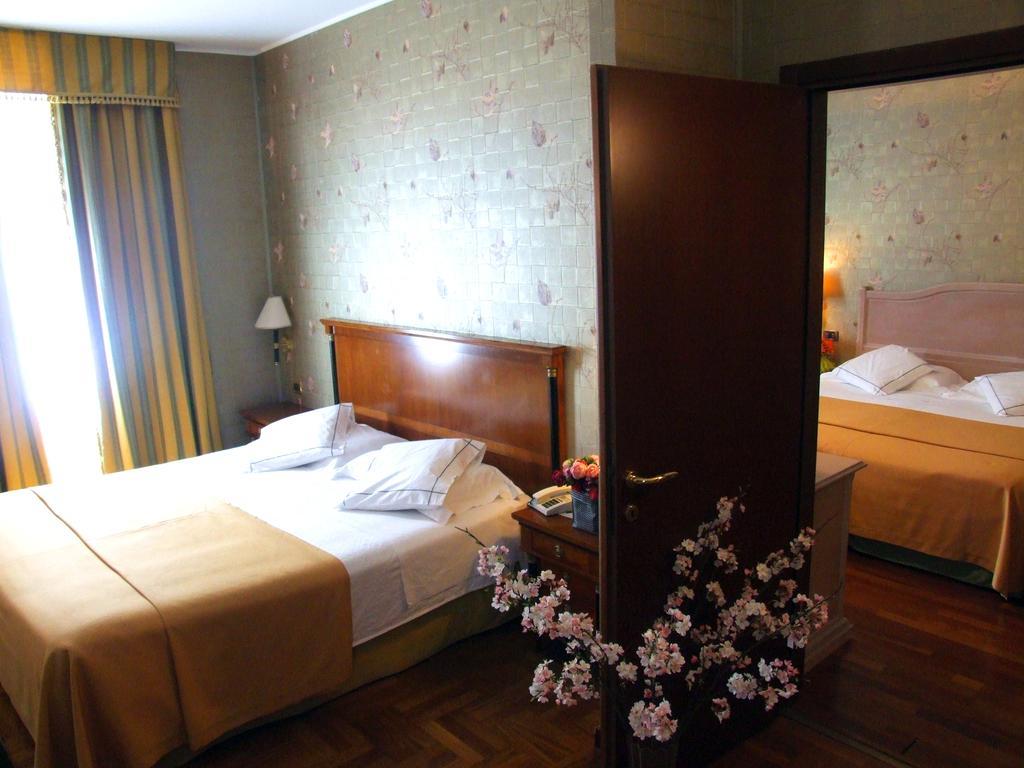 Hotel Palazzo Lovera Cuneo Exterior photo